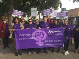 El Colegio Oficial de Trabajo Social de Cádiz presente en las concentraciones en defensa de los derechos.