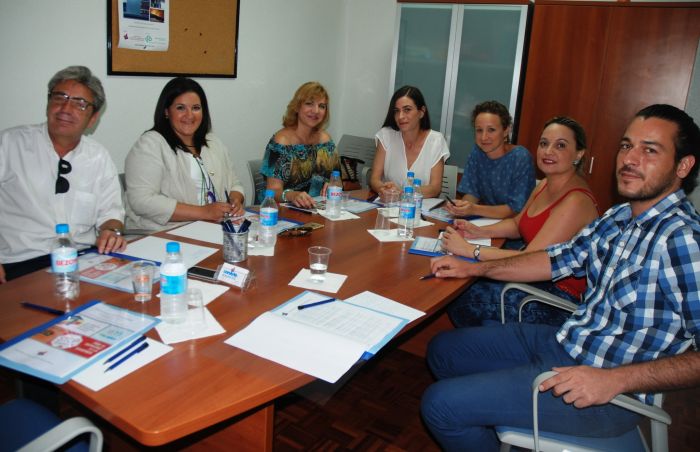 Los trabajadores sociales participarán en las decisiones de la Consejería de Familia e Igualdad de Oportunidades