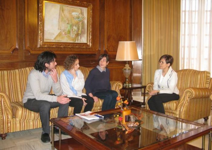 El Colegio Oficial de Trabajo Social propone una serie de medidas para construir la sociedad del bienestar