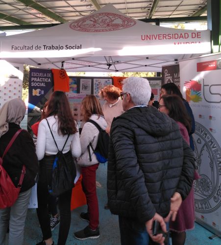 El Colegio participa en la I Feria de Facultades de la UMU