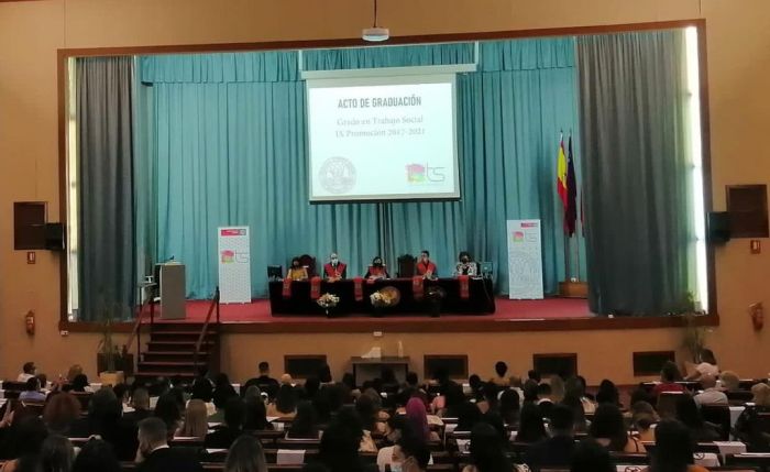 El Colegio participa en los actos de Graduación de la VIII y la IX promoción de Grado en Trabajo Social de la Universidad de Murcia.
