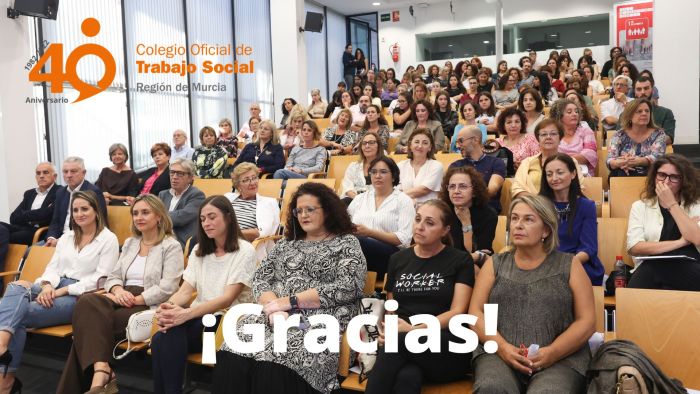 El Colegio Oficial de Trabajo Social de la Región de Murcia celebra su 40 aniversario en un acto conmemorativo que ha reunido a más de un centenar de profesionales de Trabajo Social.