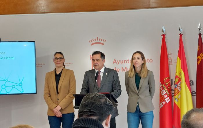 El colegio asiste a la presentación de la Estrategia de Salud Mental del Ayuntamiento de Murcia