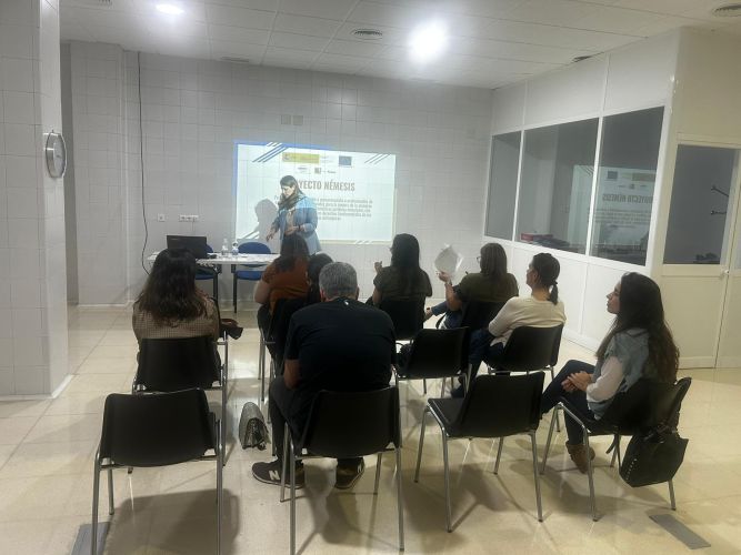 SESION ORIENTATIVA SOBRE DERECHOS PERSONAS EXTRANJERAS DE APIC EN EL C.P.T.S. CORDOBA