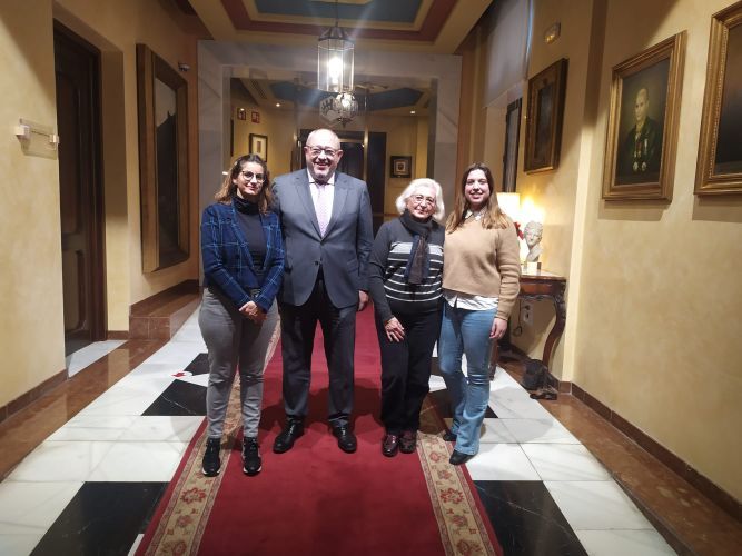 EL COLEGIO PROFESIONAL DE TRABAJO SOCIAL DE CÓRDOBA Y LA UNIVERSIDAD UNIDOS CONSIGUEN OFRECER EL GRADO EN TRABAJO SOCIAL EN NUESTRA PROVINCIA