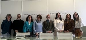 La Universidad de Cádiz y el Colegio Profesional de Trabajo Social de Cádiz celebran la primera reunión de una novedosa iniciativa en el ámbito de la formación para la inserción y el fortalecimiento de capacidades