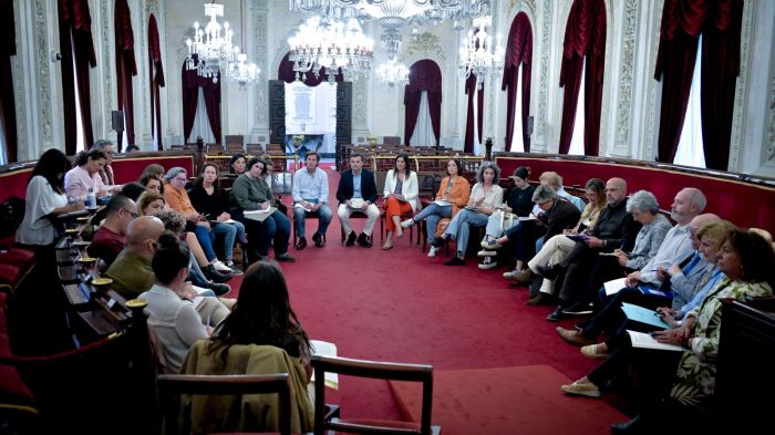 El Colegio de Trabajo Social de Cádiz participa en la Mesa de Personas sin Hogar