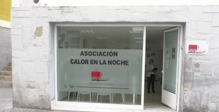El Colegio Profesional de Trabajo Social de Cádiz visita la Asociación Calor en la Noche