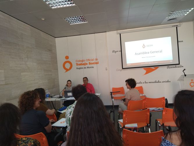 El Colegio celebra la Asamblea de Colegiadas/os